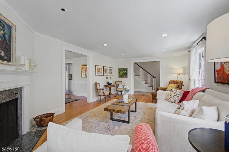 1015 SLEEPY HOLLOW LANE