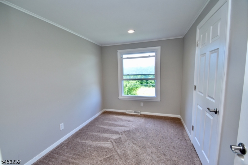 131 Munsonhurst Rd