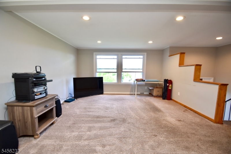 131 Munsonhurst Rd