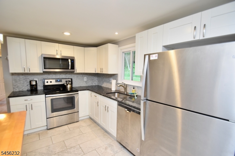 131 Munsonhurst Rd