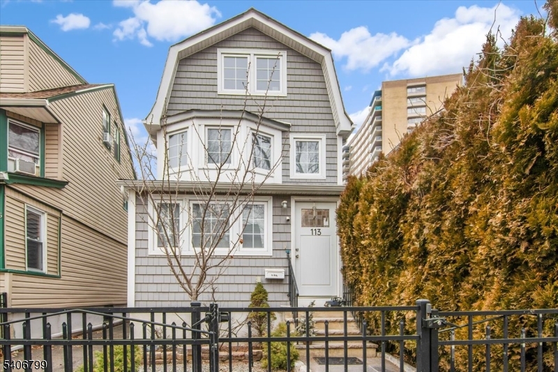 113 Sanford St