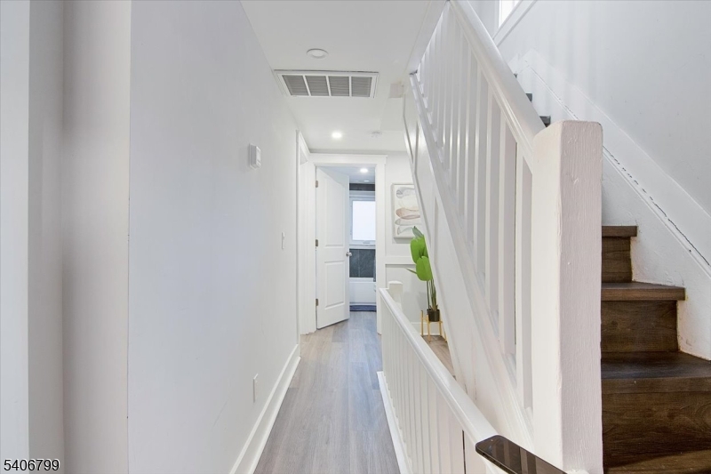 113 Sanford St