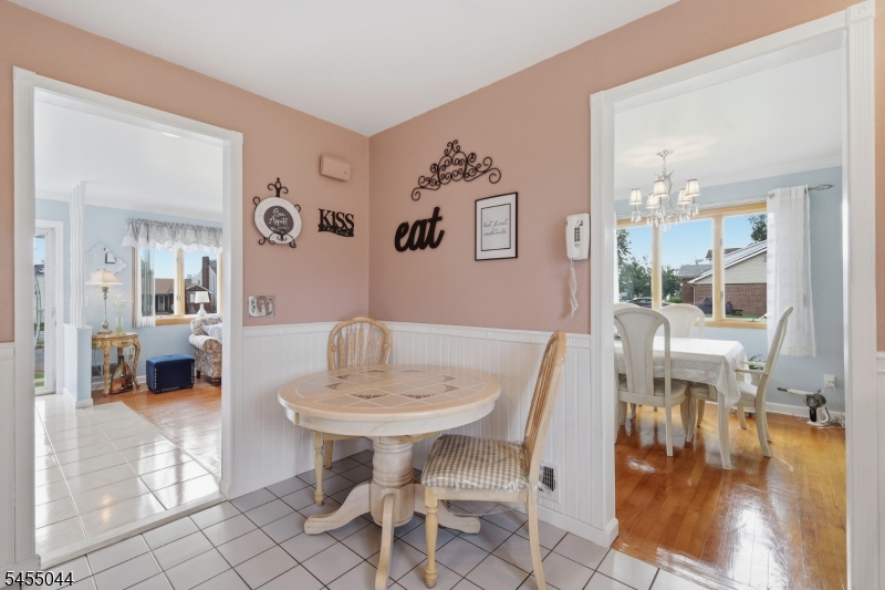 381 Carteret Ave