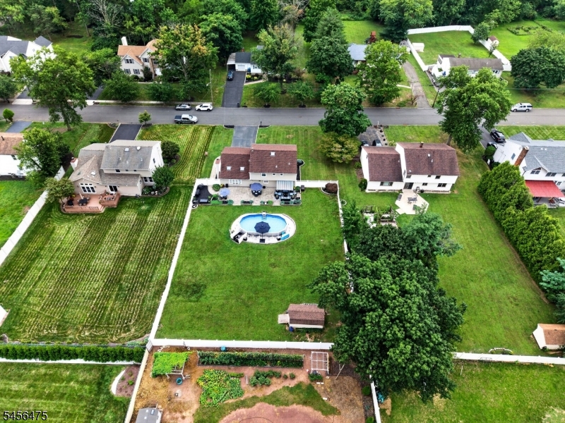 960 Gates Ave