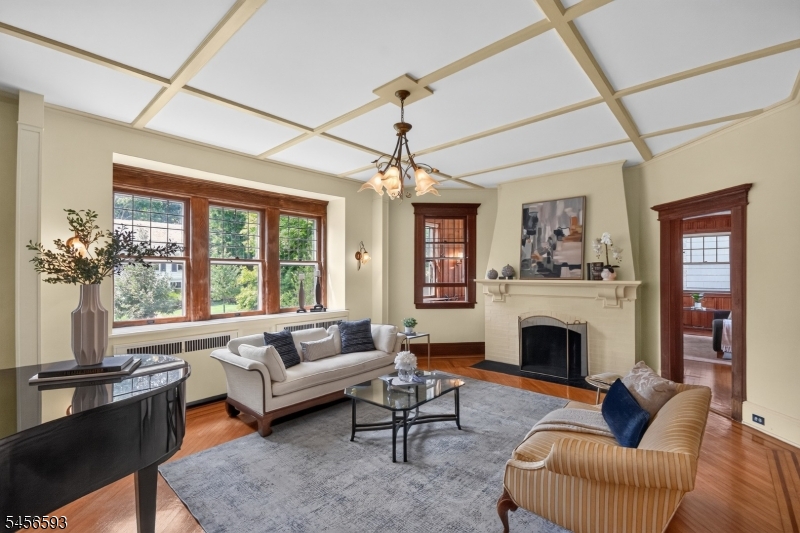 237 Raymond Ave