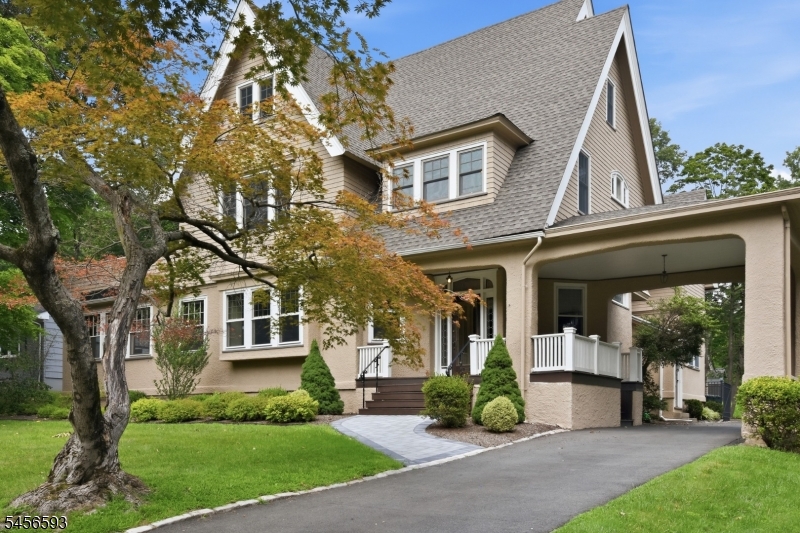 237 Raymond Ave