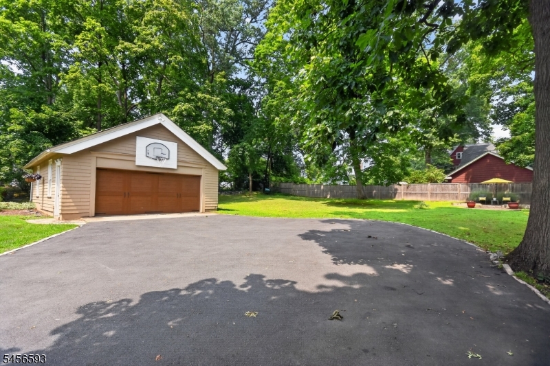 237 Raymond Ave