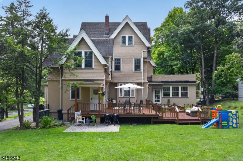 237 Raymond Ave