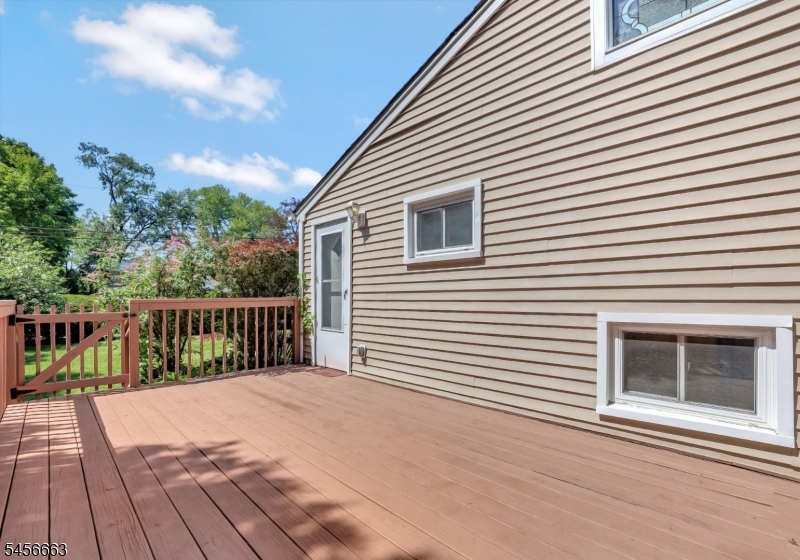 8 Libby Ave