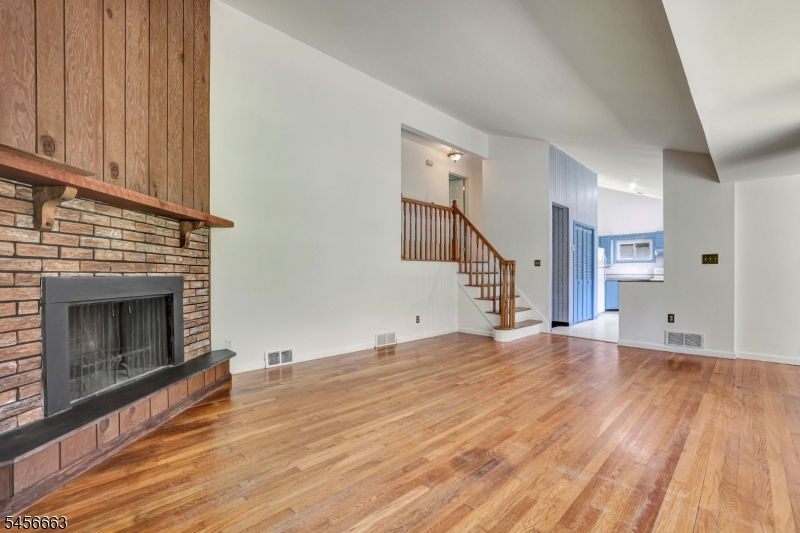 8 Libby Ave