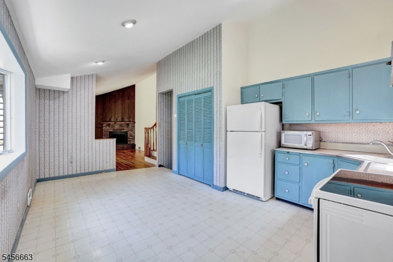 8 Libby Ave