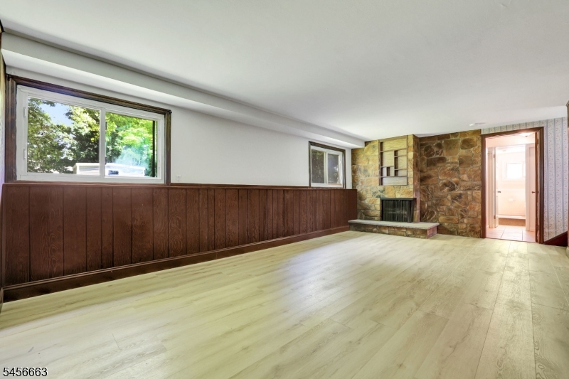 8 Libby Ave