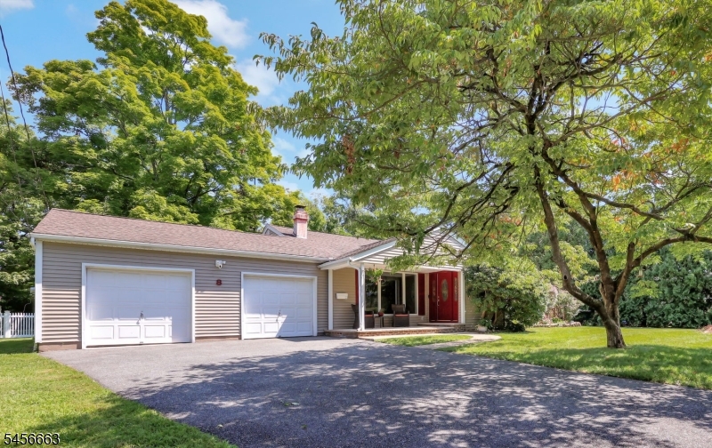 8 Libby Ave