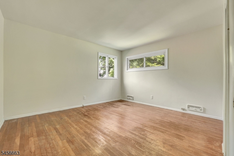 8 Libby Ave