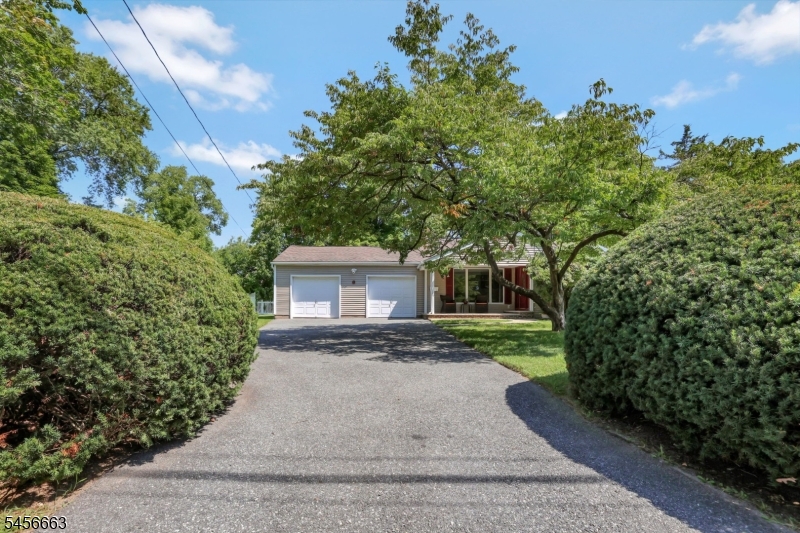 8 Libby Ave
