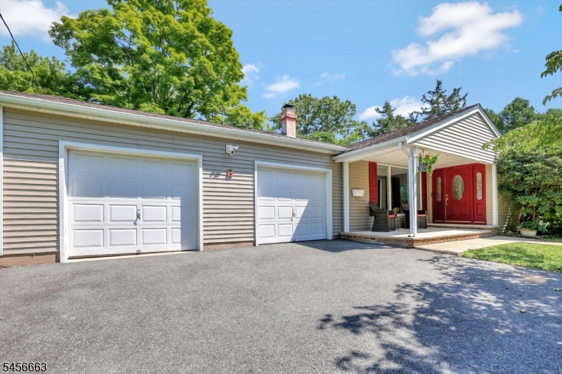 8 Libby Ave