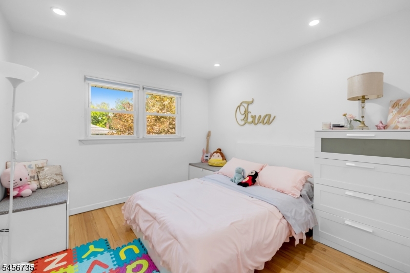 25 Windsor Ct