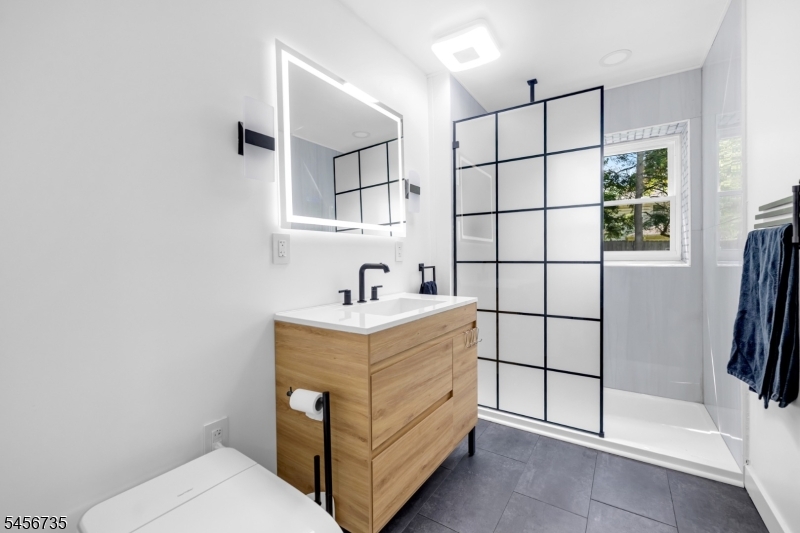 25 Windsor Ct