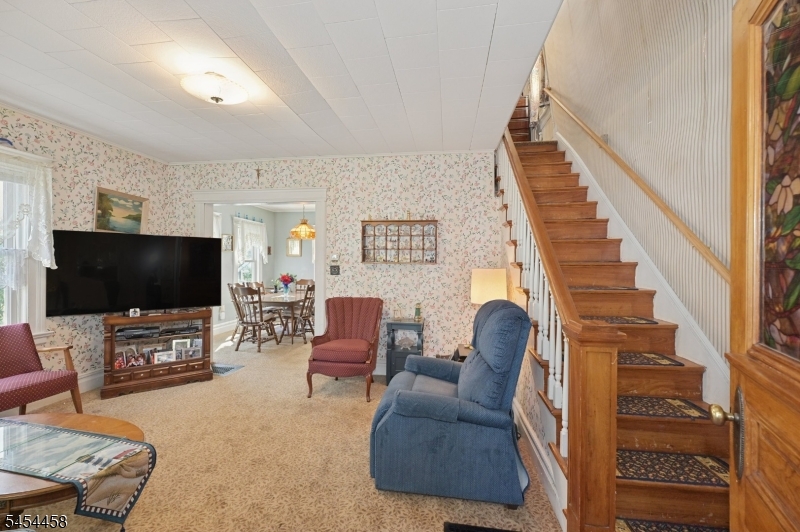 11 Concord Ave