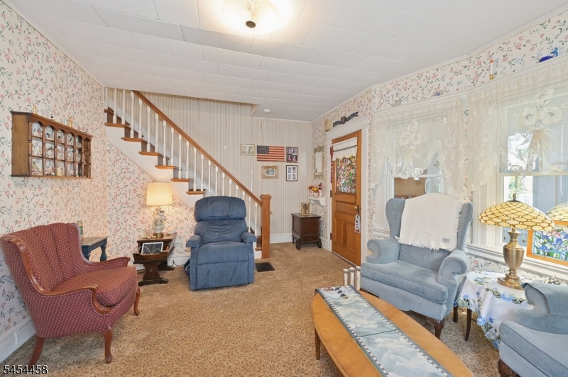 11 Concord Ave