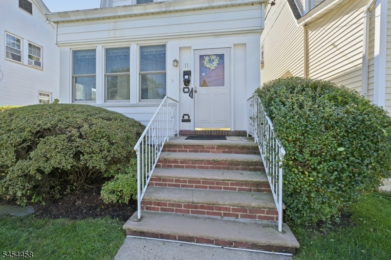 11 Concord Ave