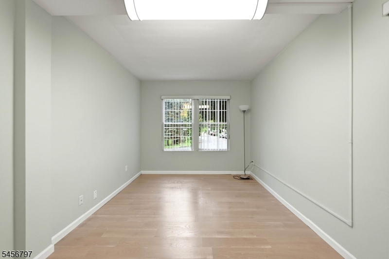 242 Hiawatha Blvd