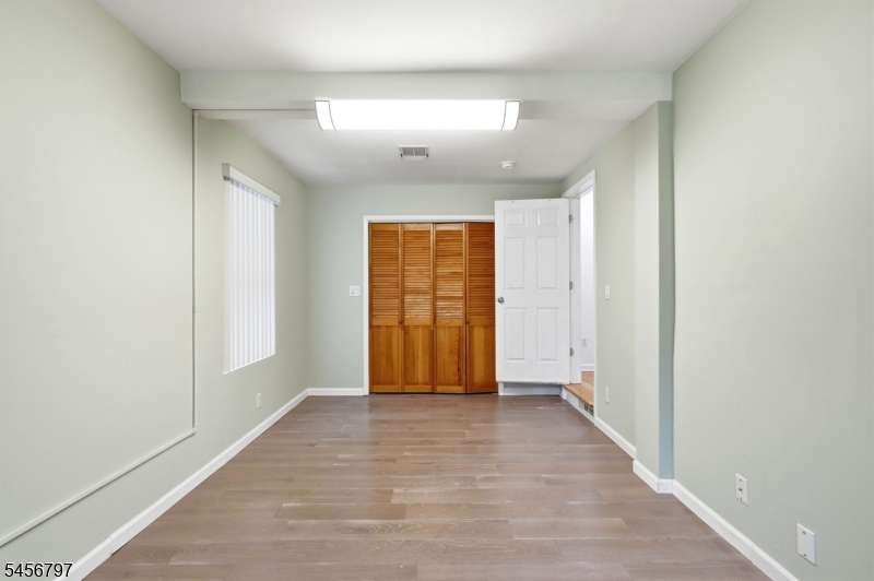 242 Hiawatha Blvd