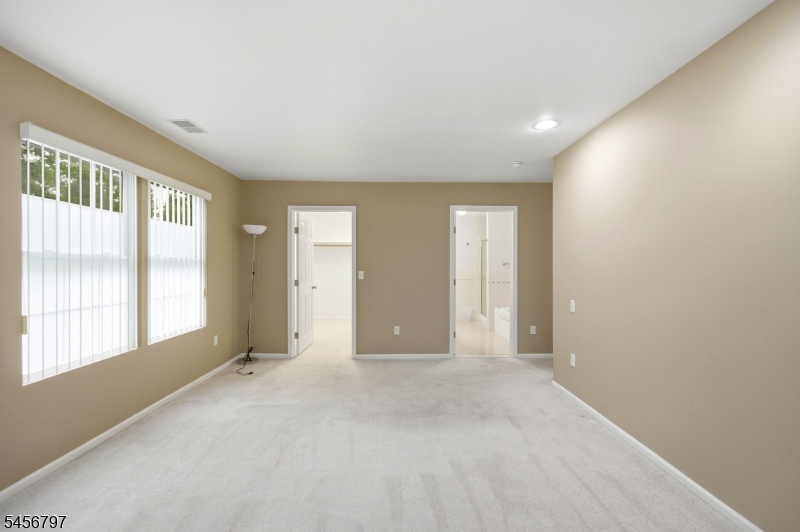 242 Hiawatha Blvd