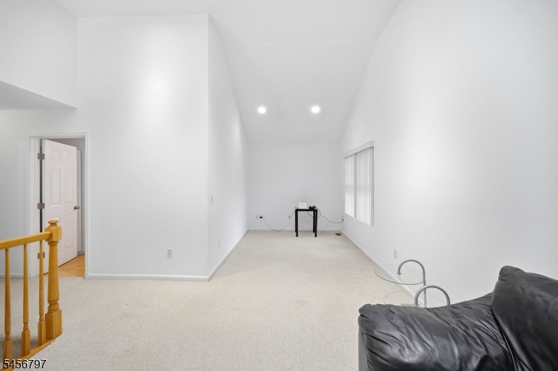 242 Hiawatha Blvd