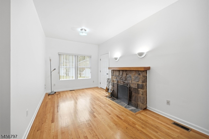 242 Hiawatha Blvd