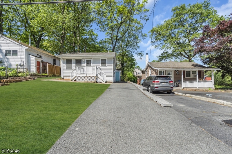 406 Brooklyn Mountain Rd