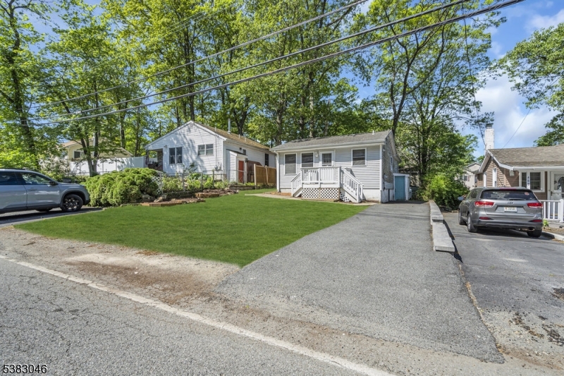 406 Brooklyn Mountain Rd