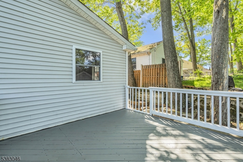 406 Brooklyn Mountain Rd