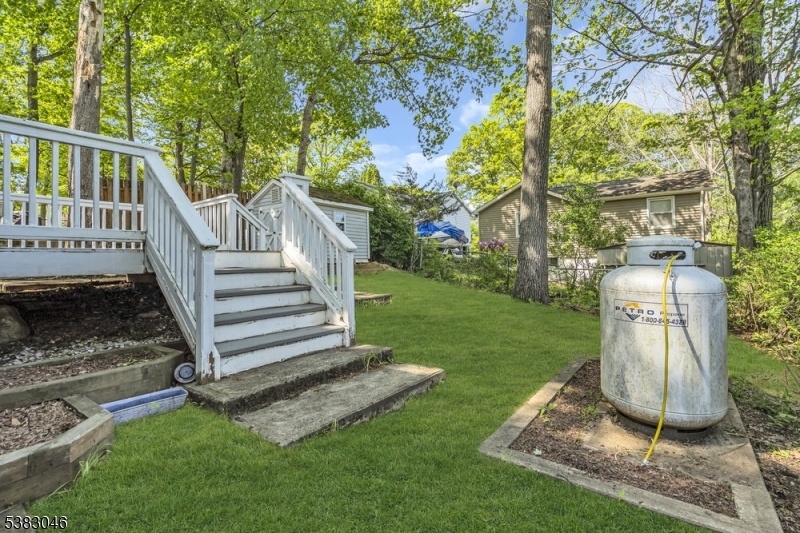 406 Brooklyn Mountain Rd