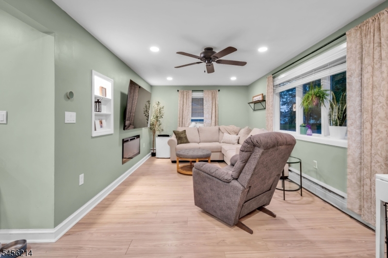 97 Bliss Blvd
