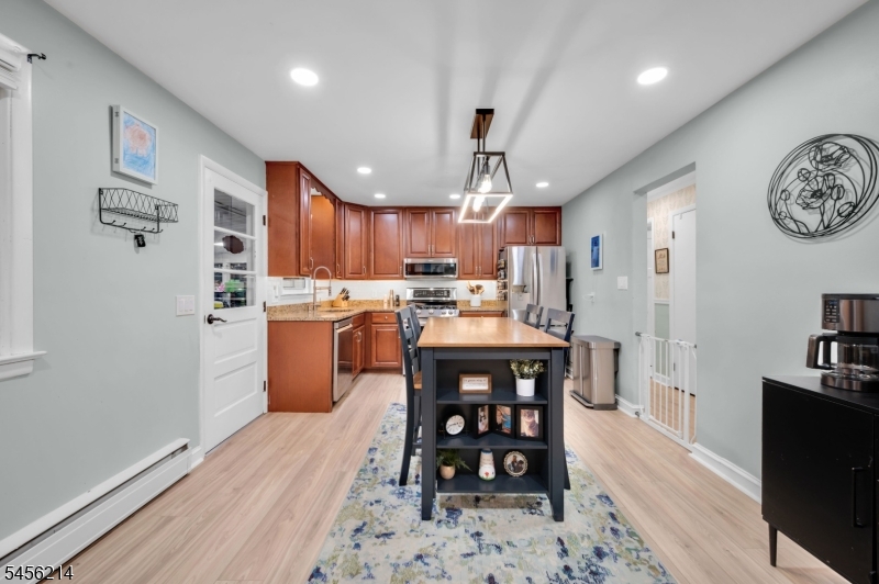 97 Bliss Blvd