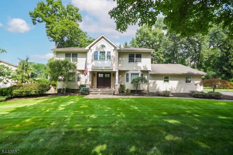23 Brittany Rd
