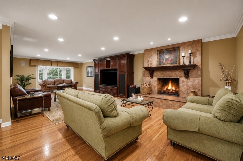 23 Brittany Rd