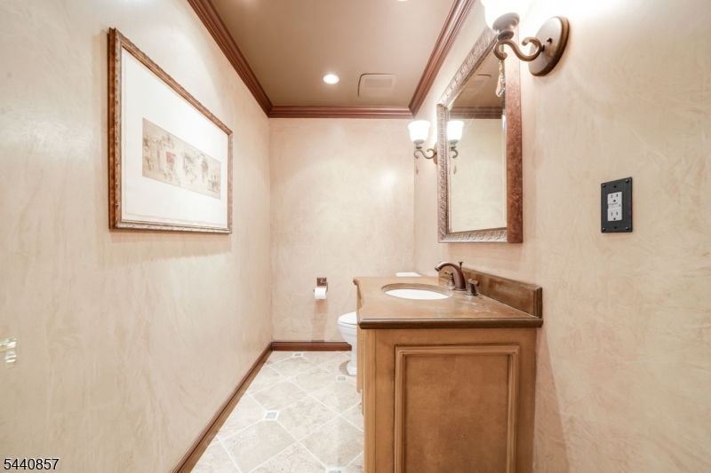 23 Brittany Rd