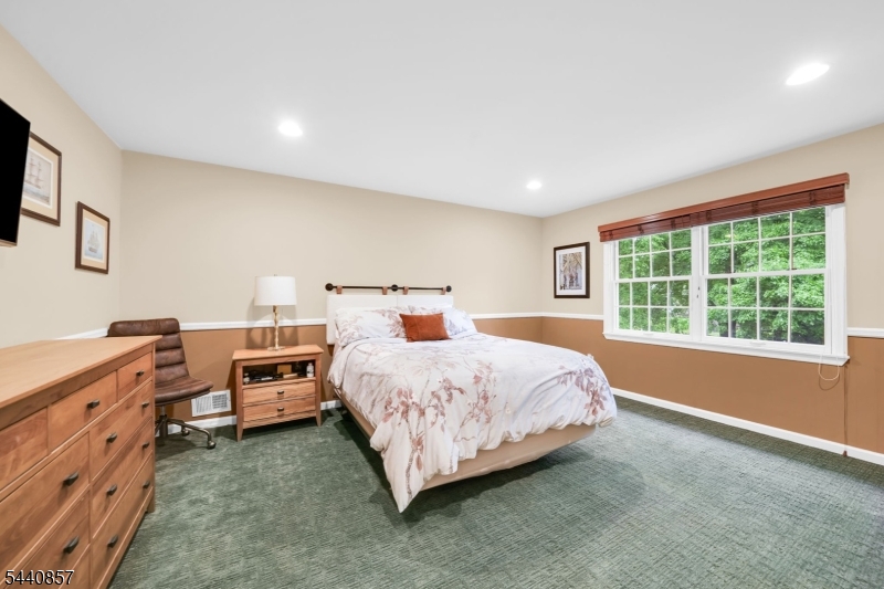 23 Brittany Rd