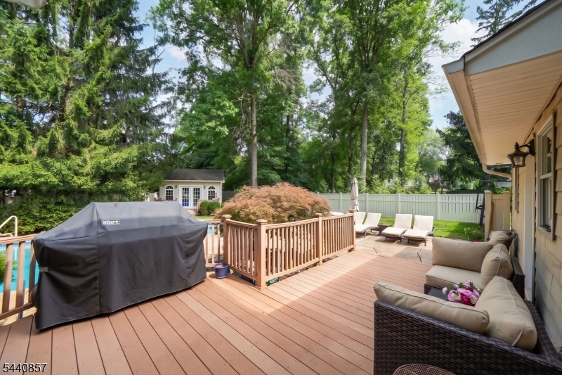23 Brittany Rd