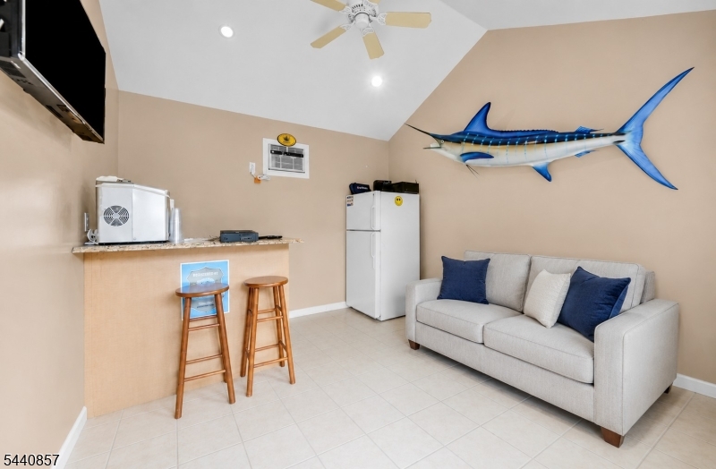 23 Brittany Rd