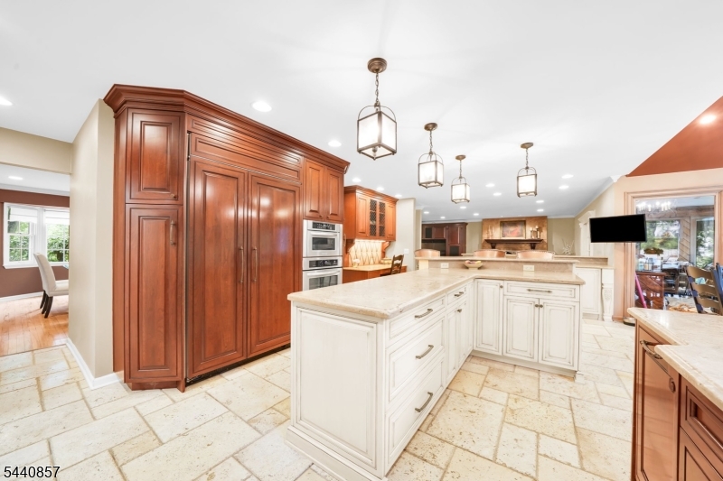 23 Brittany Rd