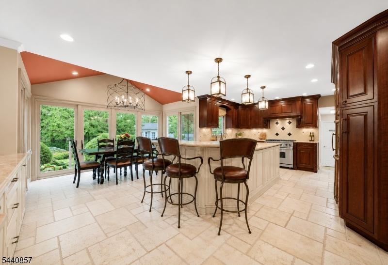 23 Brittany Rd