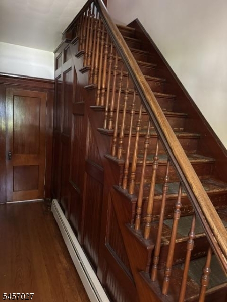 21 Eyland Ave