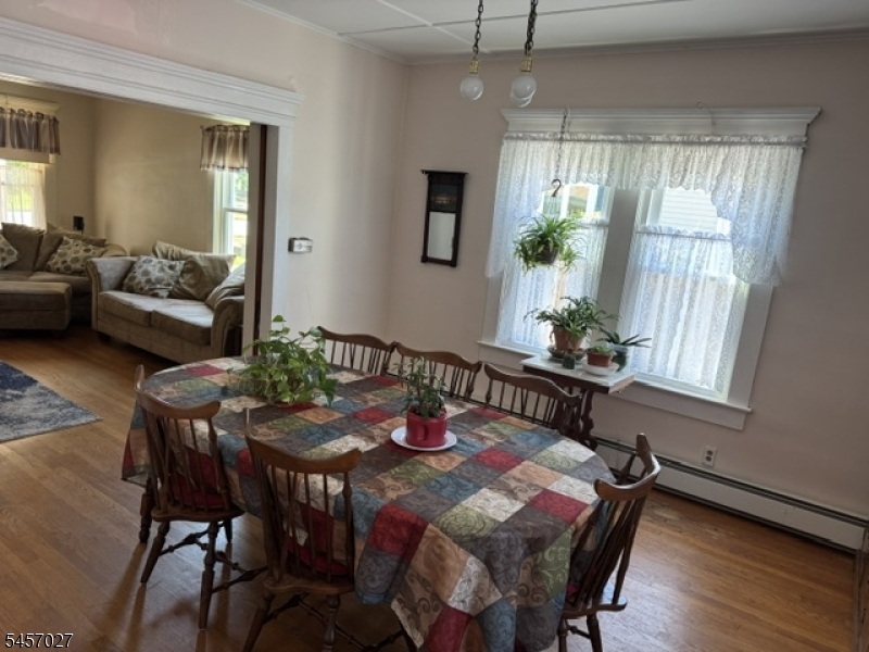 21 Eyland Ave