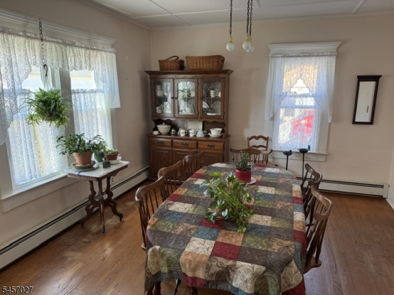 21 Eyland Ave