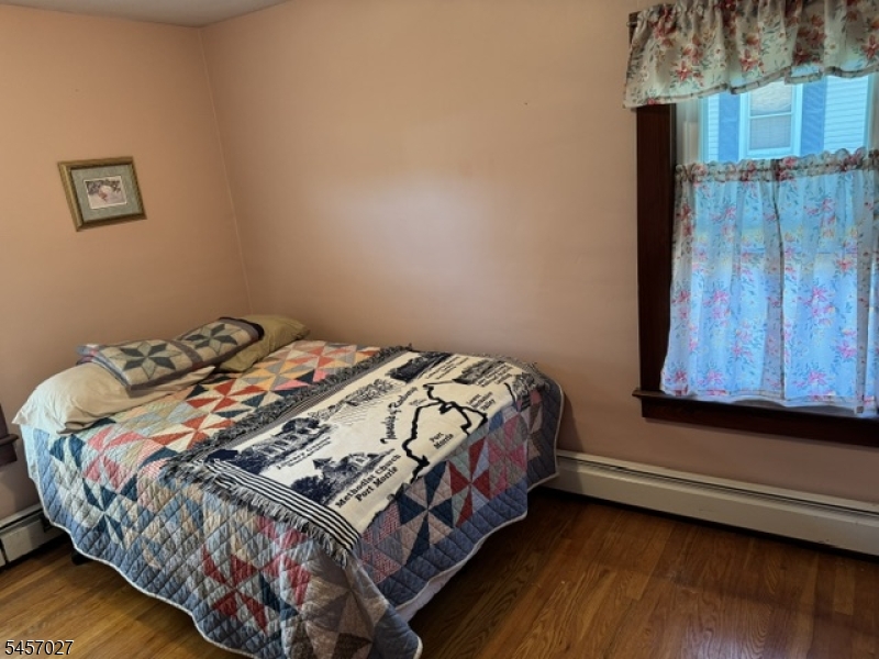 21 Eyland Ave
