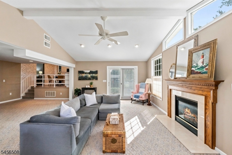 33 Waling Dr