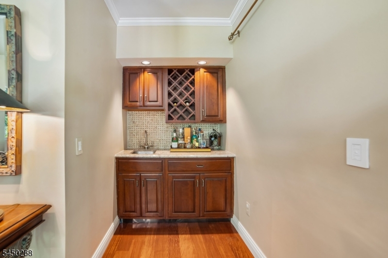 16 Pender Hill Rd